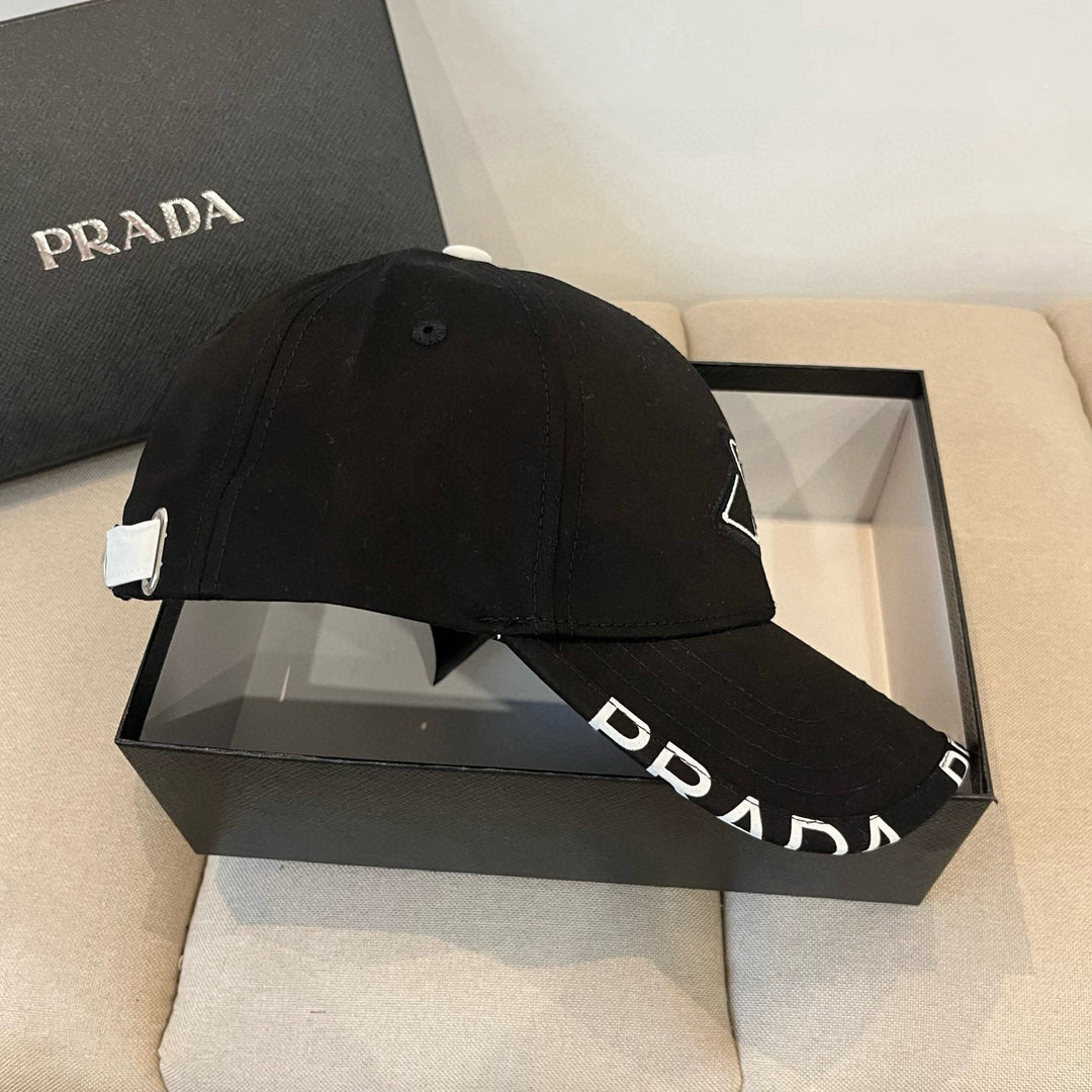 Irregular Triangle Badge Baseball Cap