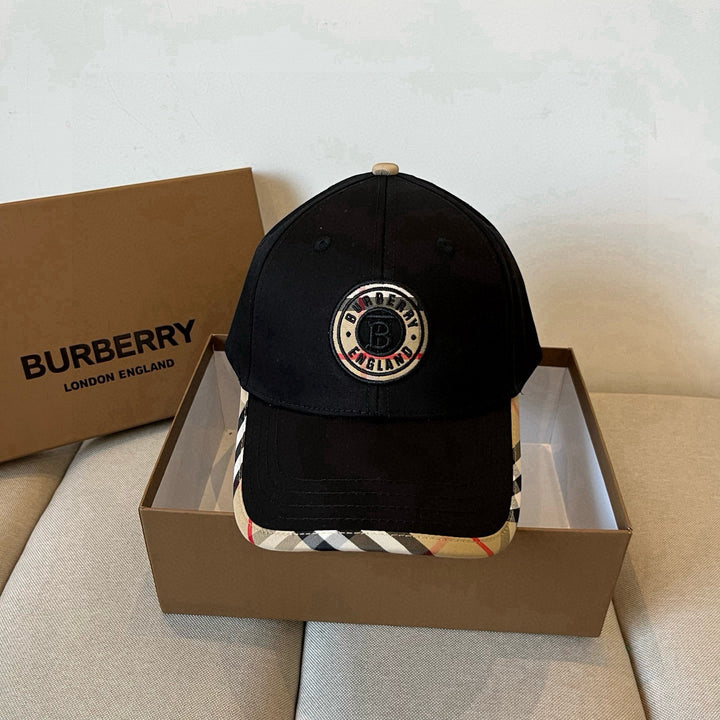 4-color plaid-trimmed design baseball cap