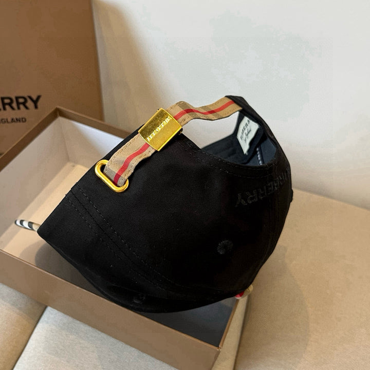 4-color plaid-trimmed design baseball cap