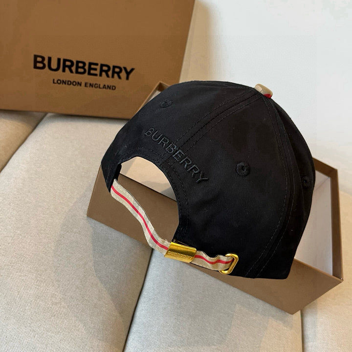 4-color plaid-trimmed design baseball cap