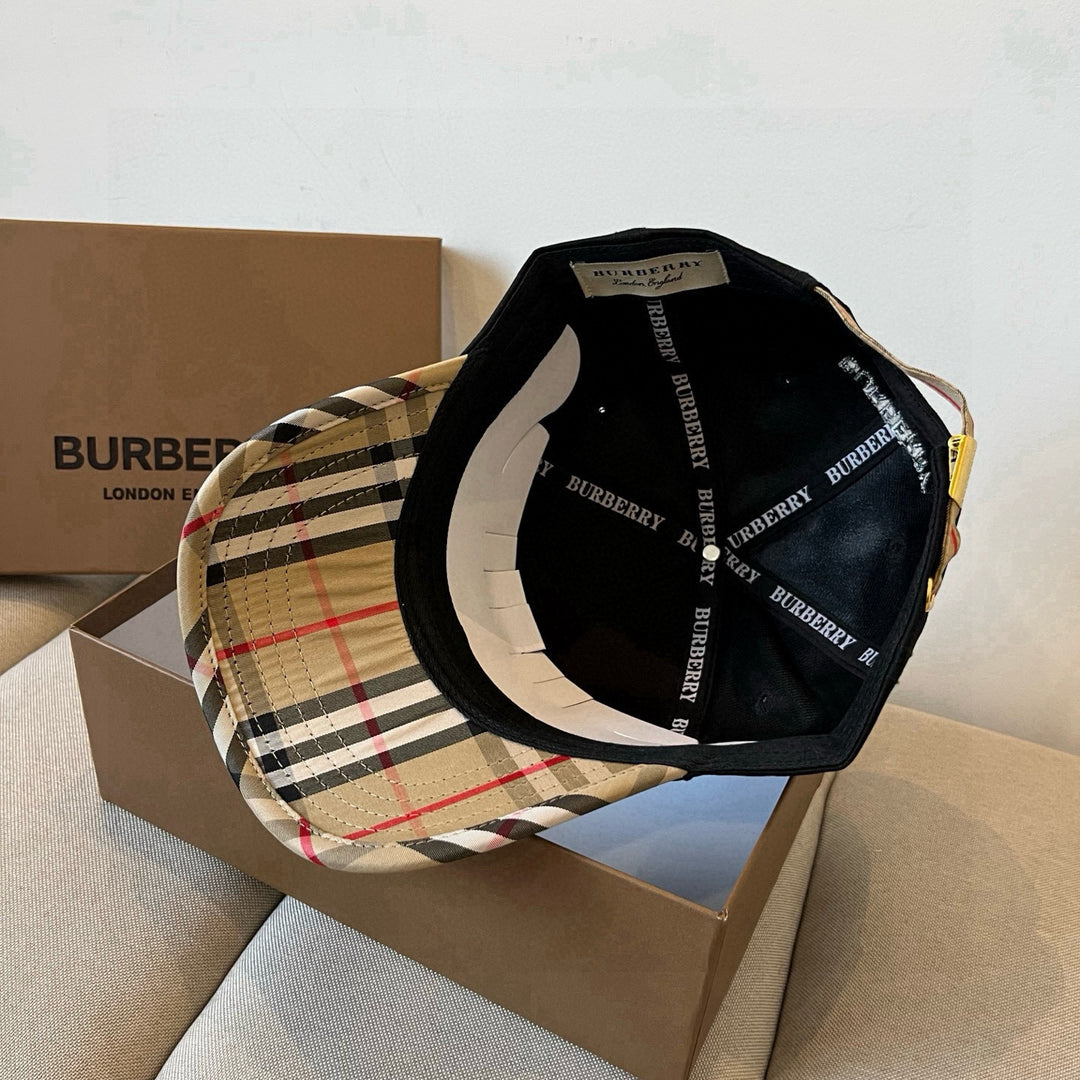4-color plaid-trimmed design baseball cap