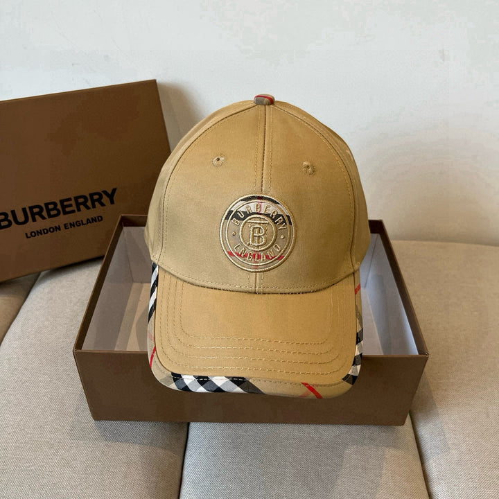 4-color plaid-trimmed design baseball cap