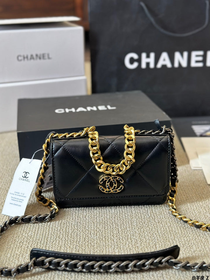6-color sheepskin gold chain leather handbag
