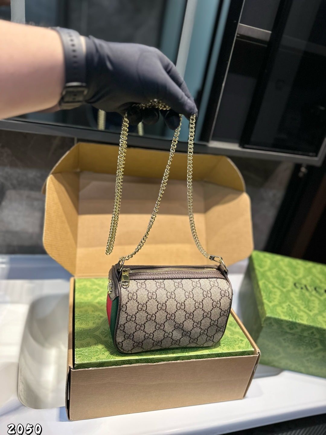 Fashionable letter chain shoulder bag