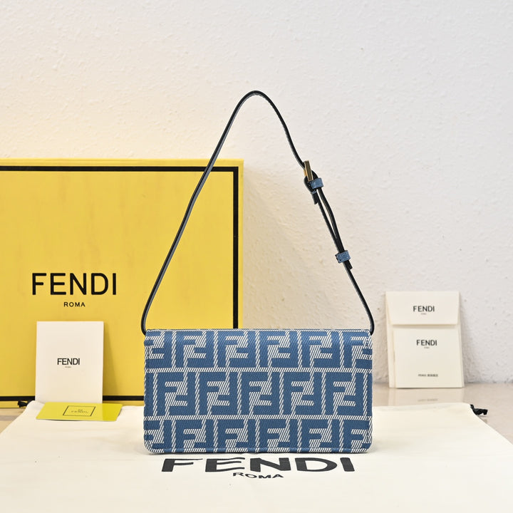Classic double F-print chain handbag