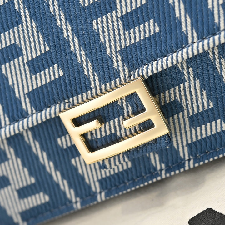 Classic double F-print chain handbag