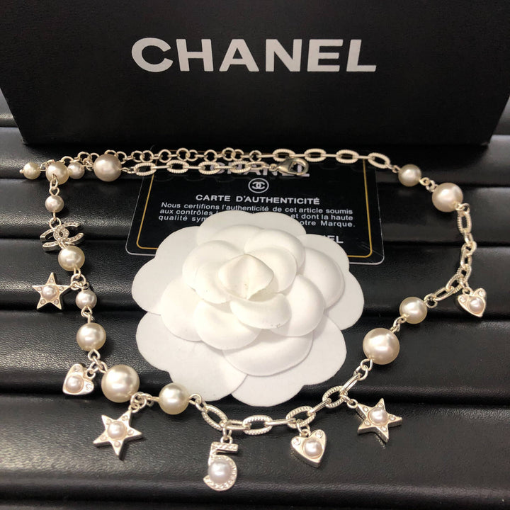 Multi-Element Combination Pearl Necklace
