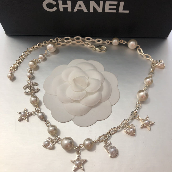 Multi-Element Combination Pearl Necklace