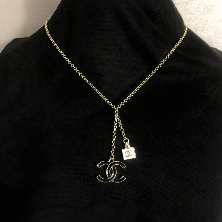 Elegant Gold Double - C Chain Necklace