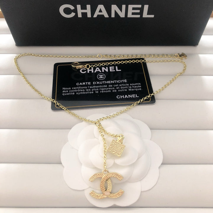 Elegant Gold Double - C Chain Necklace