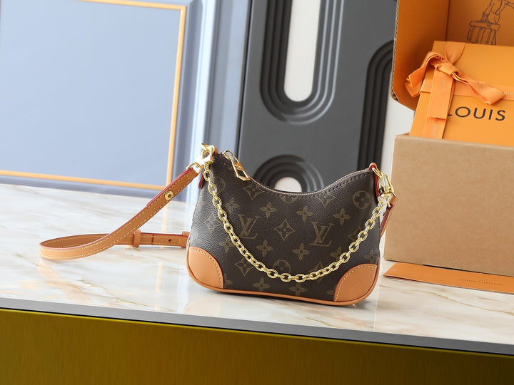 New mini horn bag with retro pattern design