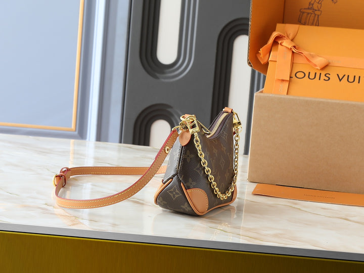 New mini horn bag with retro pattern design