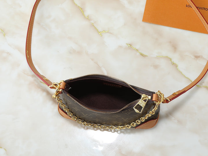 New mini horn bag with retro pattern design