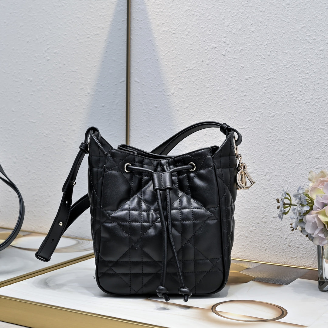 Three-color printed drawstring bucket bag