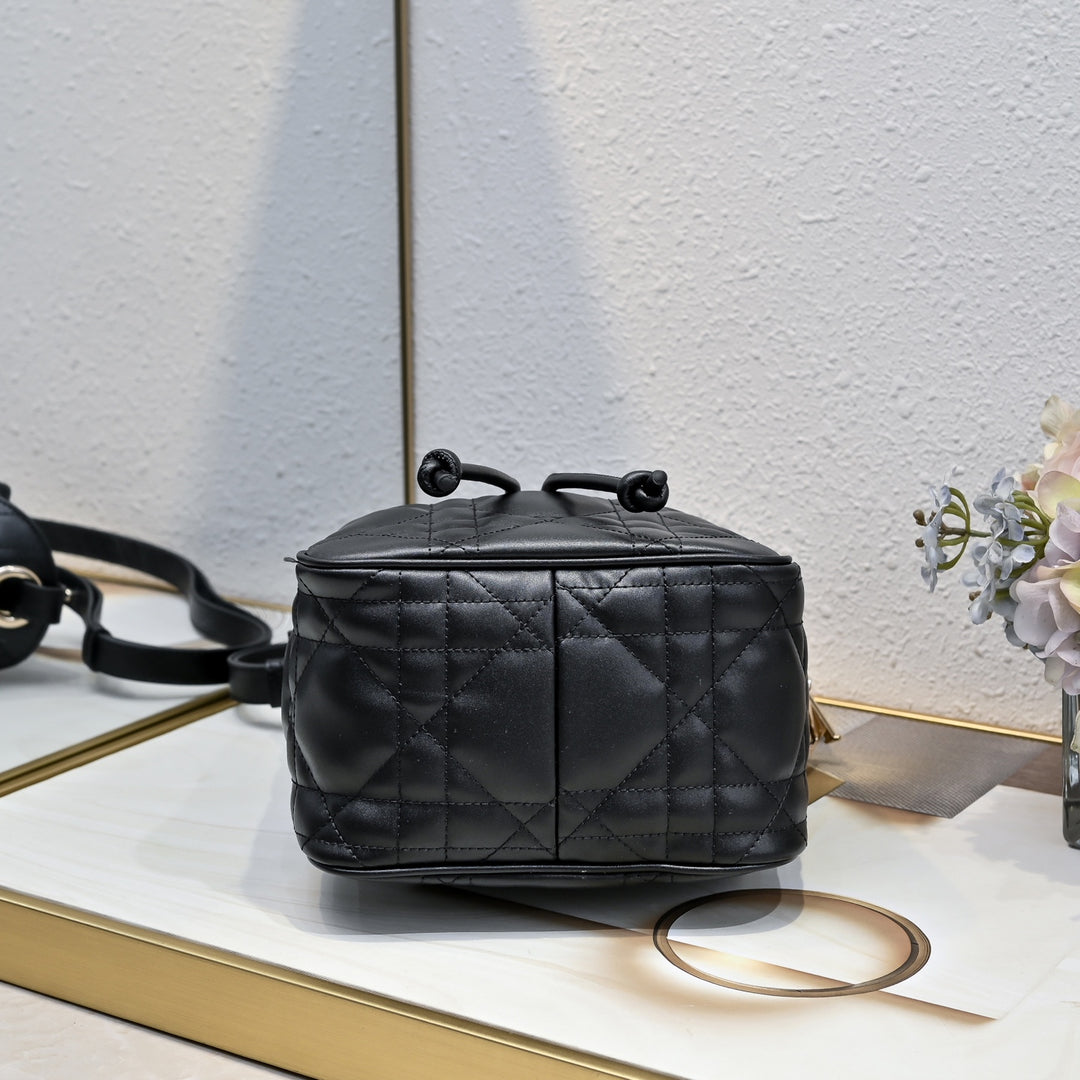 Three-color printed drawstring bucket bag