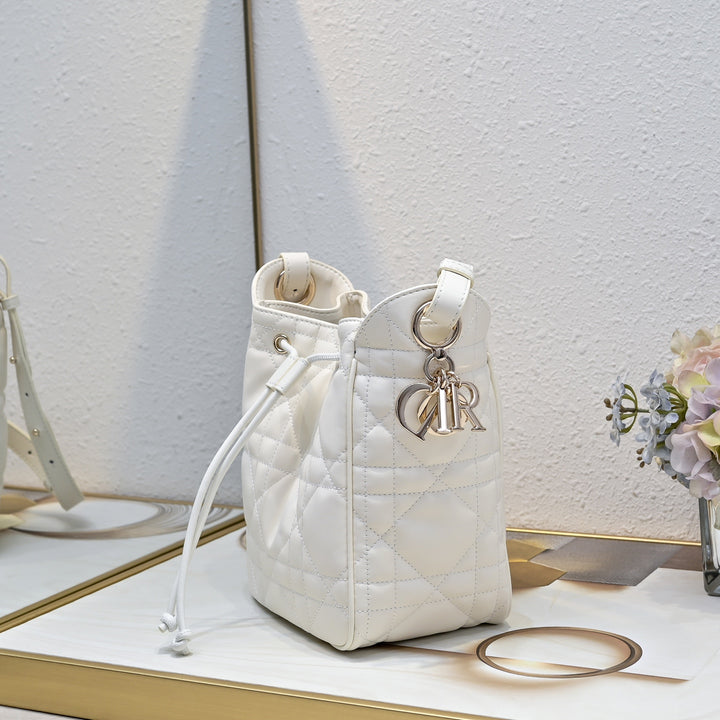 Three-color printed drawstring bucket bag