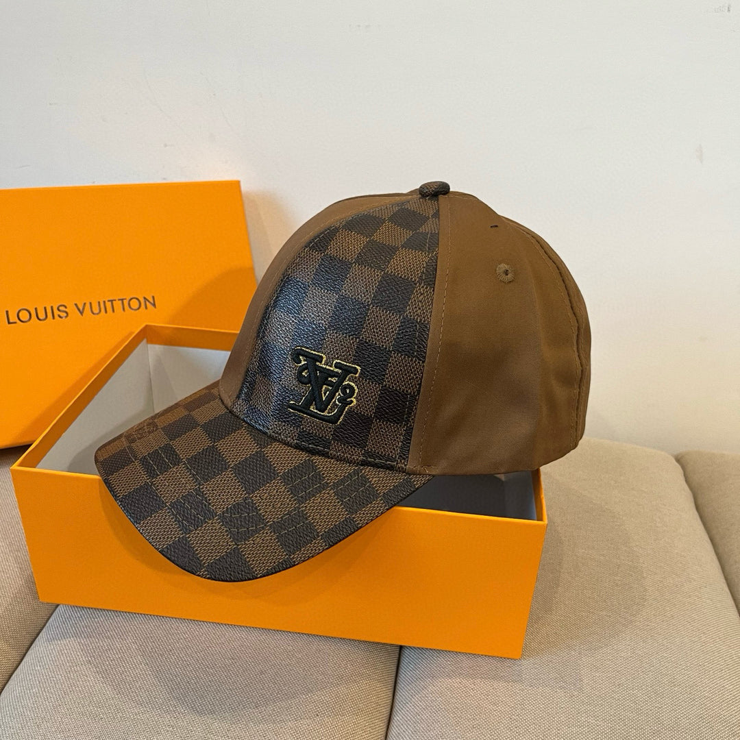 Two-tone retro plaid patchwork baseball cap
