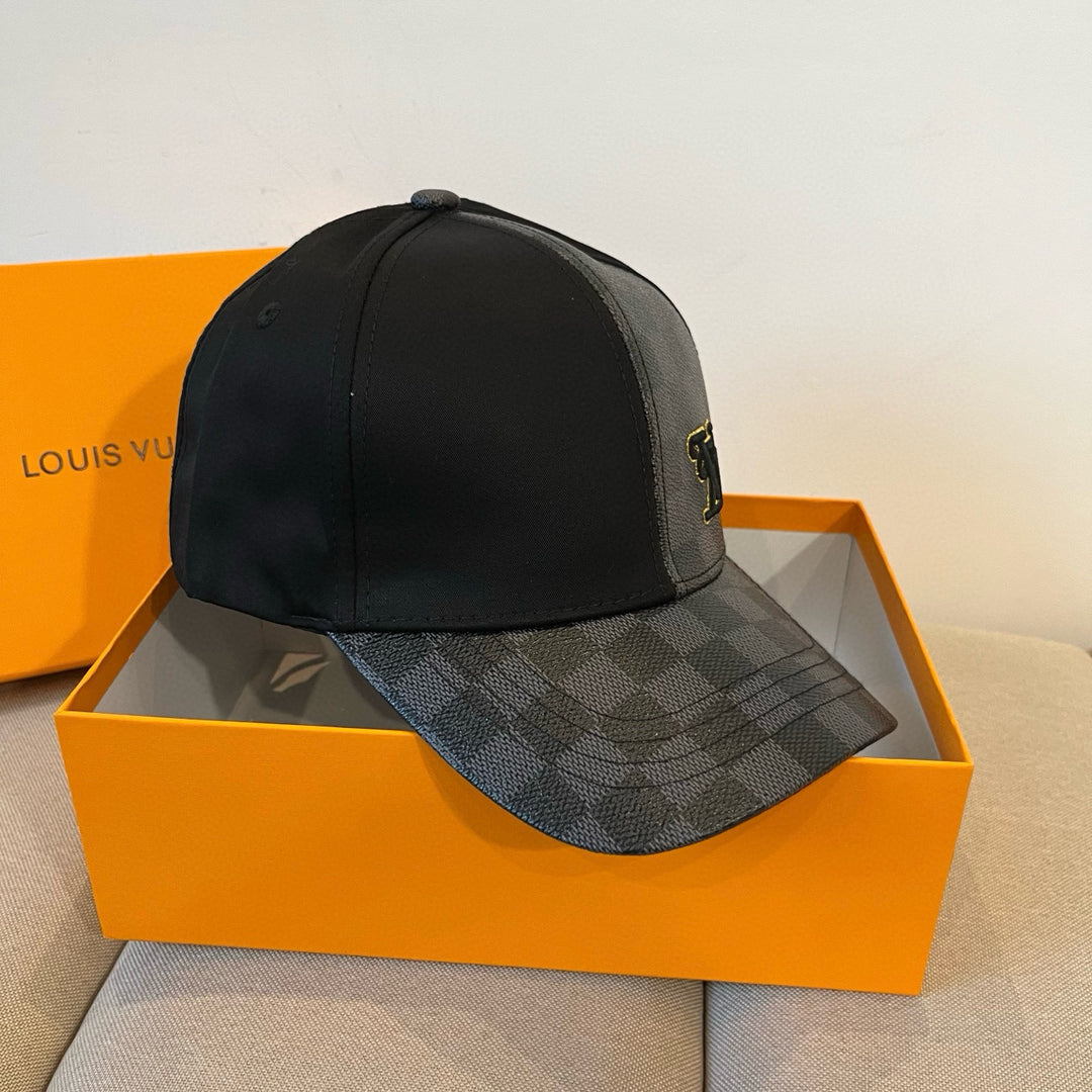 Two-tone retro plaid patchwork baseball cap