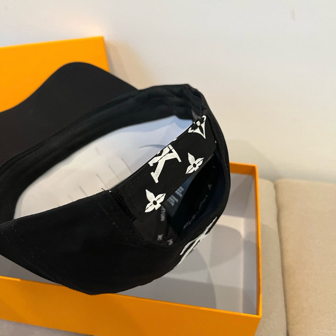 Letter logo - Mix-and-match baseball cap