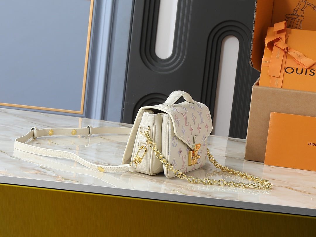 Colorful Alphabet Chain Crossbody Bag