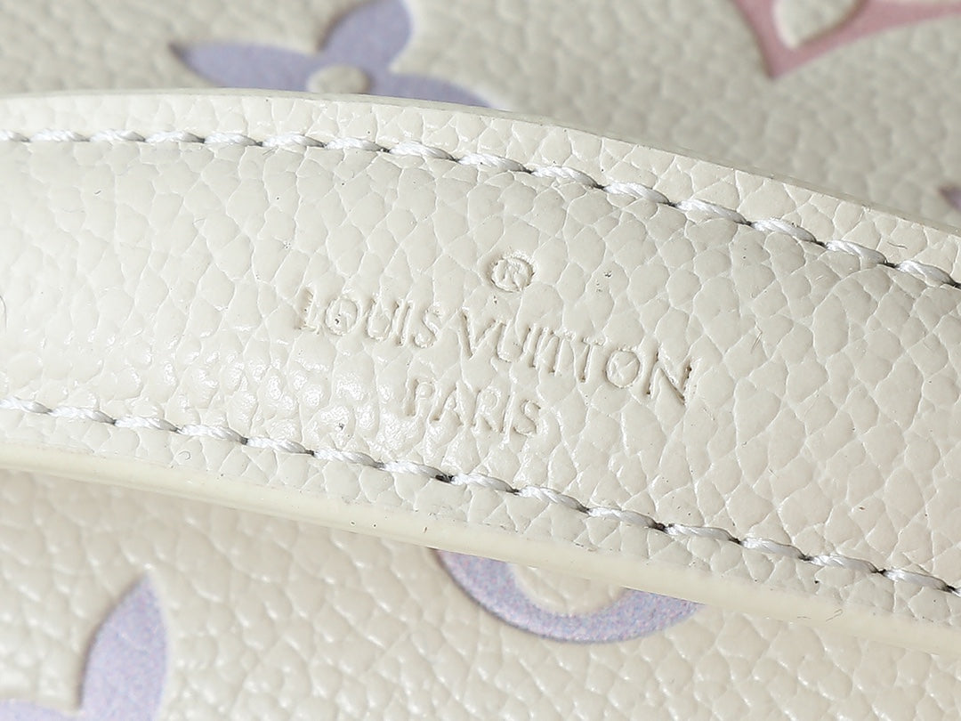 Colorful Alphabet Chain Crossbody Bag