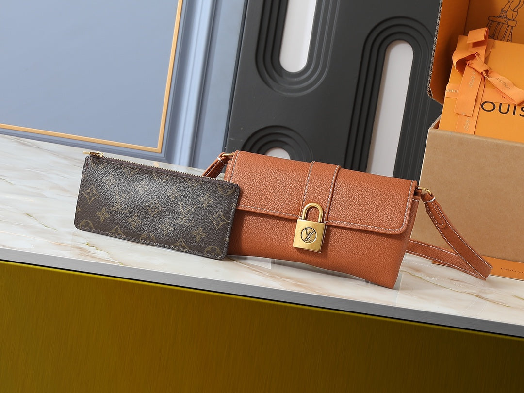 Two-in-one lock buckle leather shoulder bag