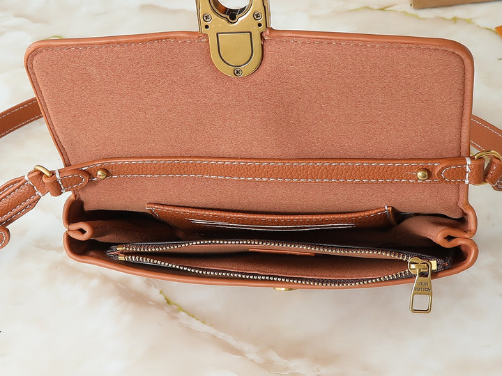 Two-in-one lock buckle leather shoulder bag