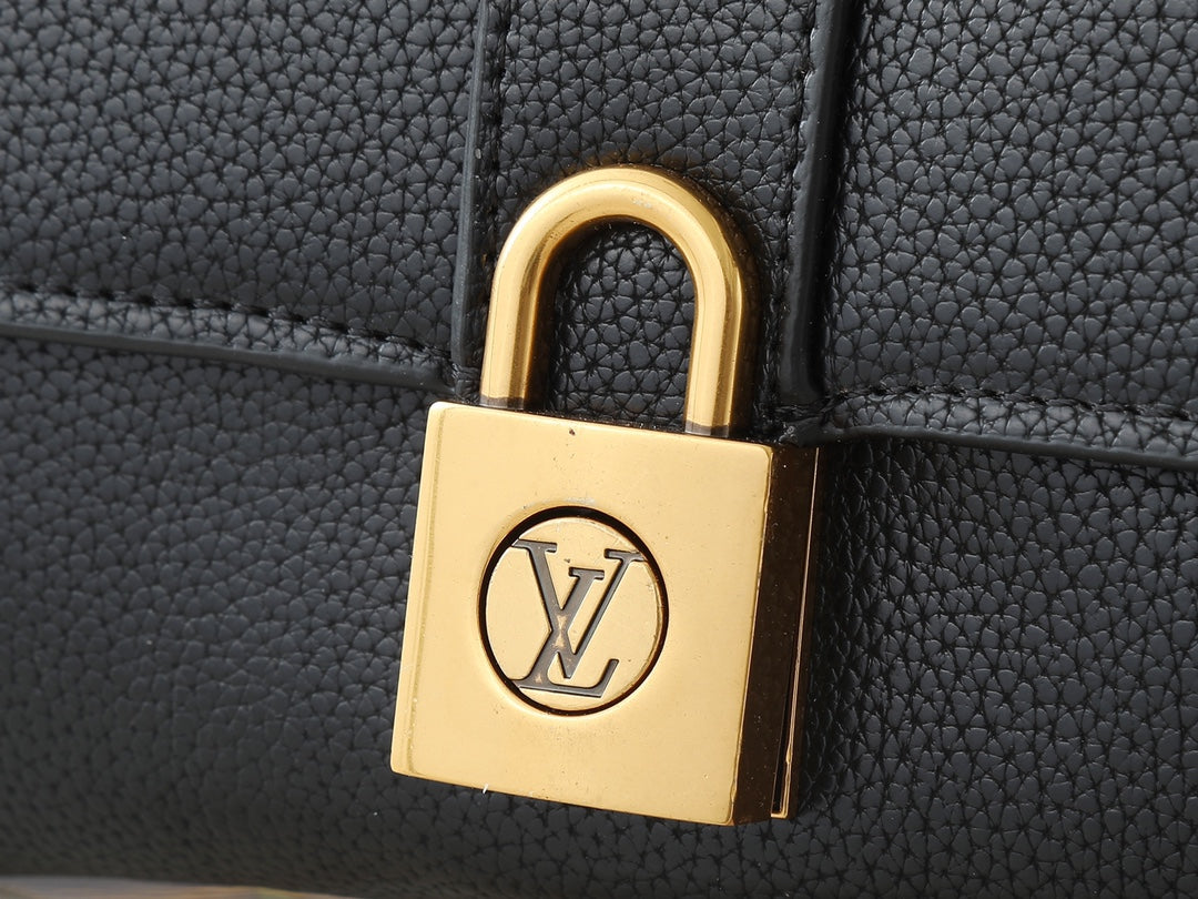 Two-in-one lock buckle leather shoulder bag