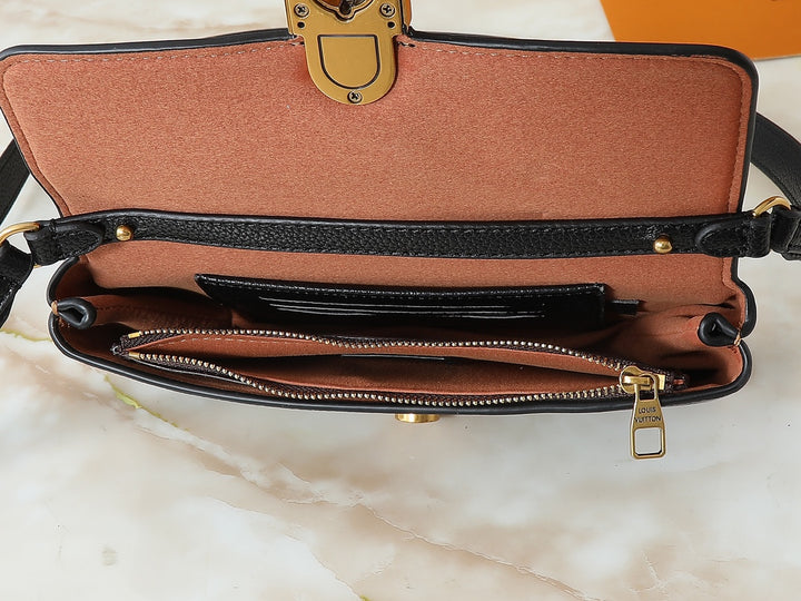 Two-in-one lock buckle leather shoulder bag