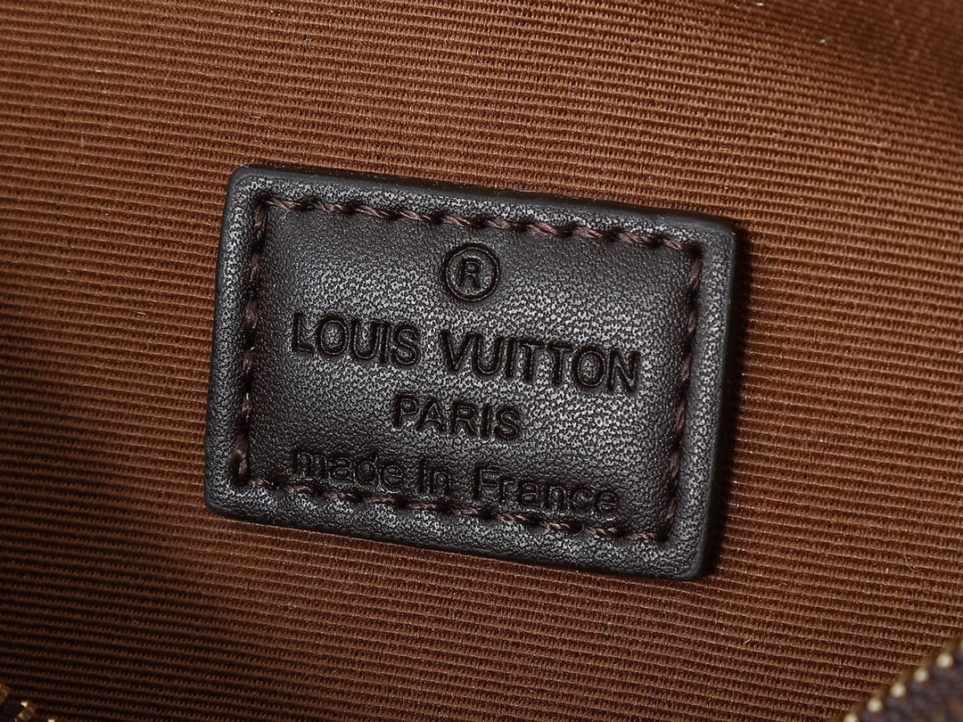 3 stylish plaid chain bags