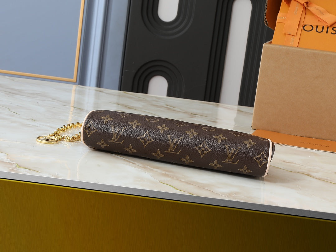 3 stylish plaid chain bags