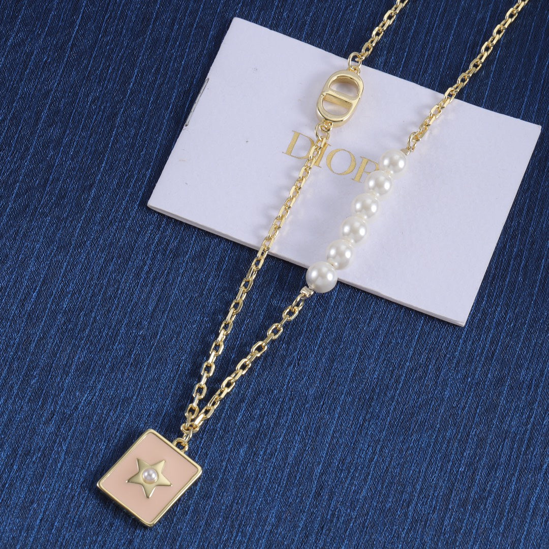 Pearl - Decorated Gold Chain Necklace