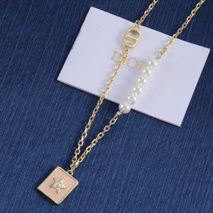 Pearl - Decorated Gold Chain Necklace
