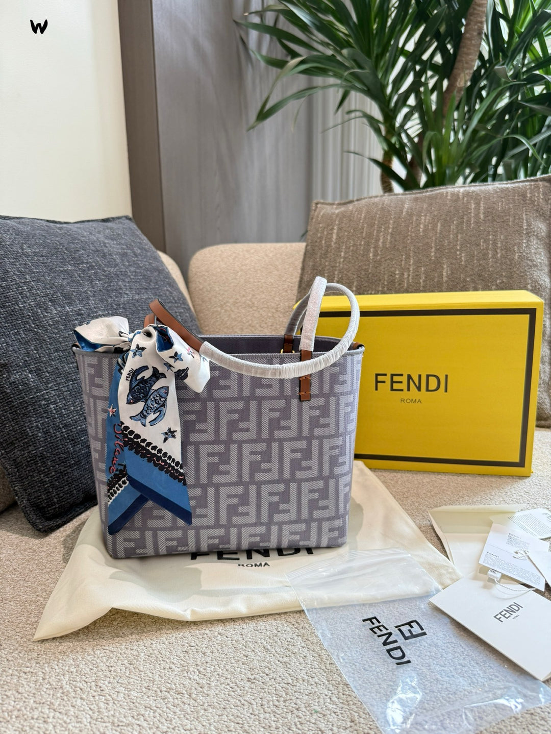 Fashionable printed silk scarf handbag