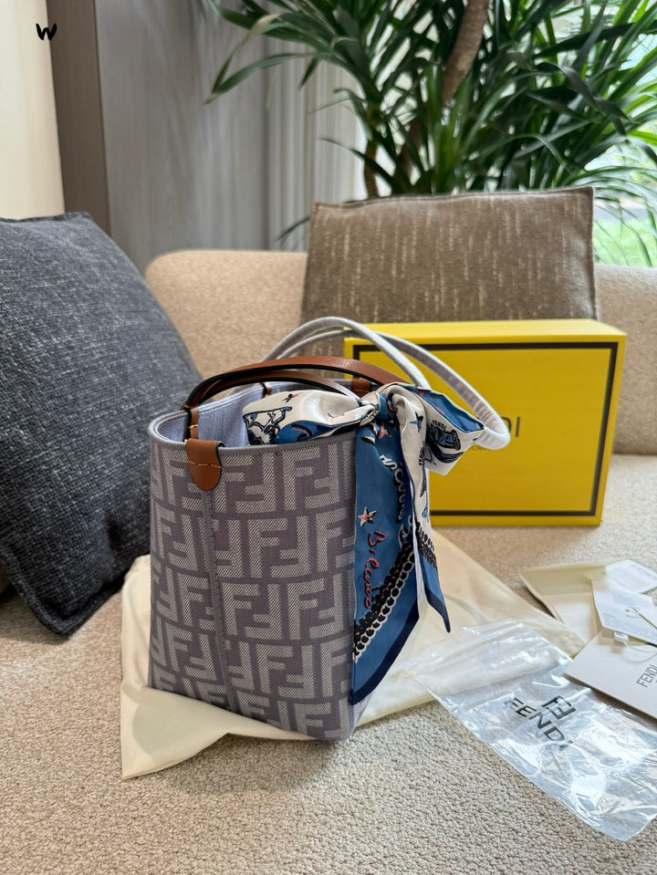 Fashionable printed silk scarf handbag