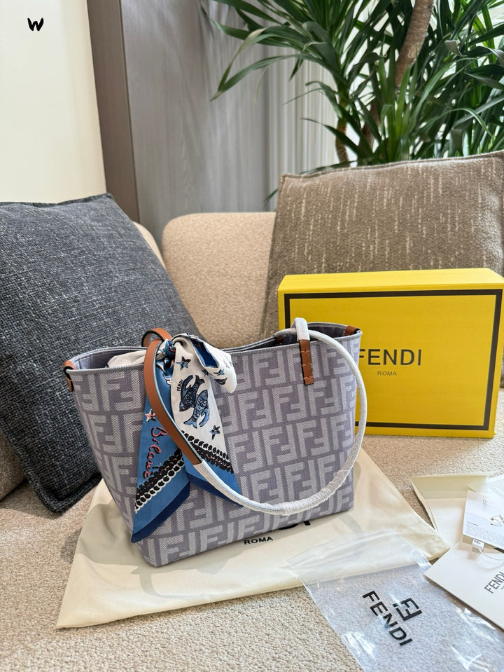 Fashionable printed silk scarf handbag