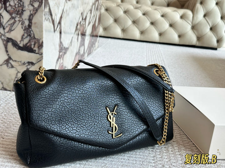 Fashionable Textured Black Chain Handbag
