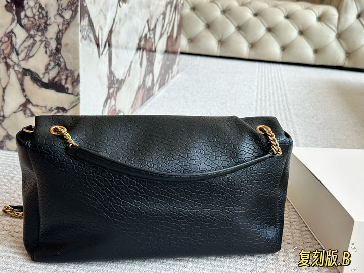 Fashionable Textured Black Chain Handbag