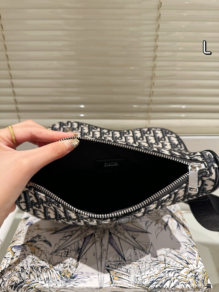 Fashionable woven letter logo saddle bag