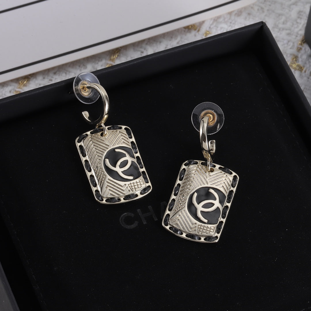 Distinctive Engraved Square Pendant Earrings