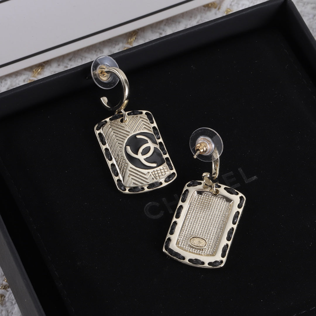 Distinctive Engraved Square Pendant Earrings