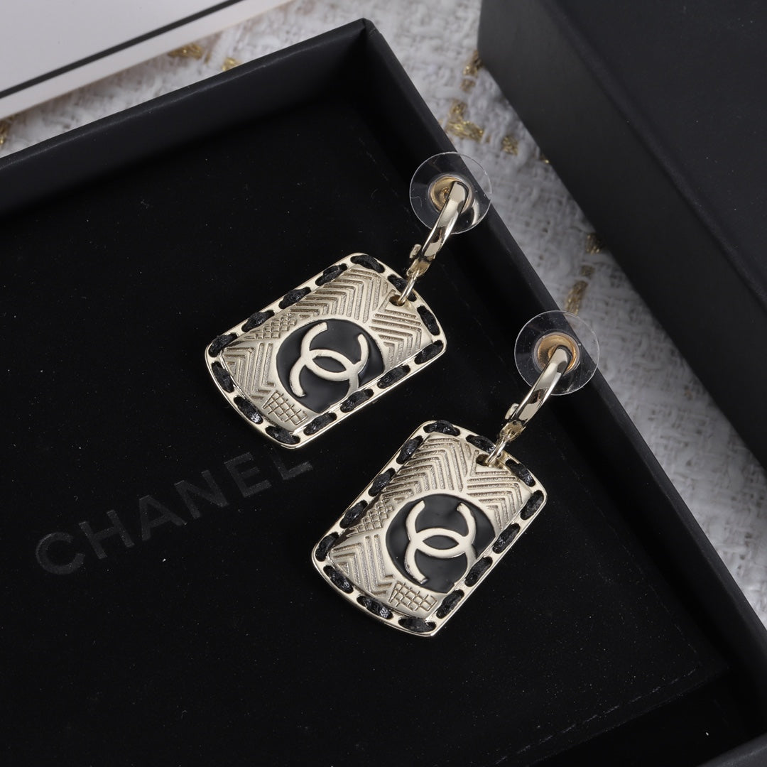 Distinctive Engraved Square Pendant Earrings