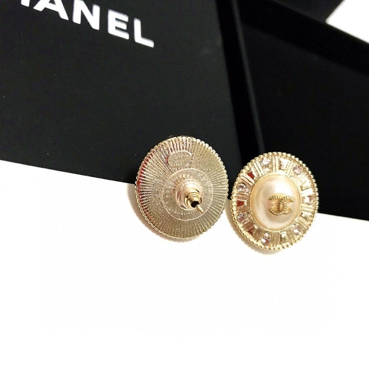 Elegant Oval Pearl Rhinestone Earrings