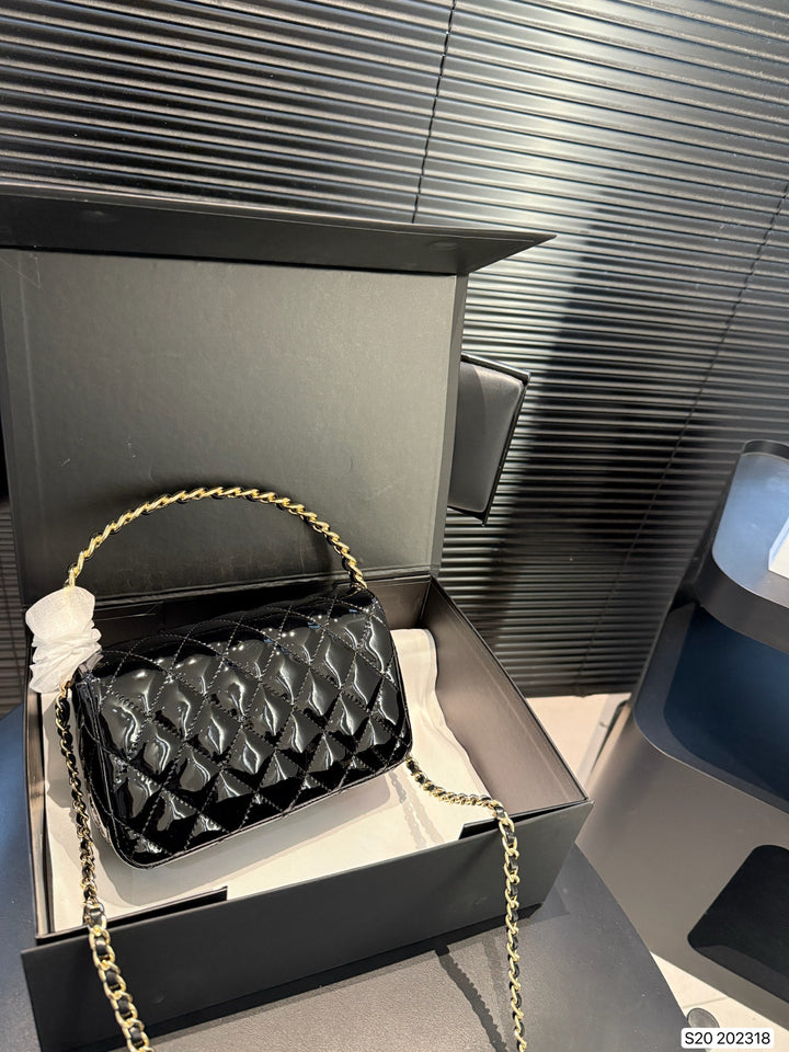 Four-Color Elegant Patent Leather Diamond-Quilted Chain Bag