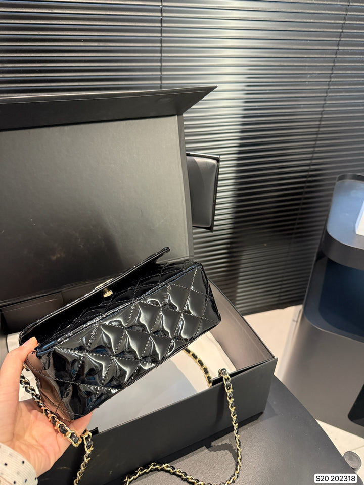 Four-Color Elegant Patent Leather Diamond-Quilted Chain Bag