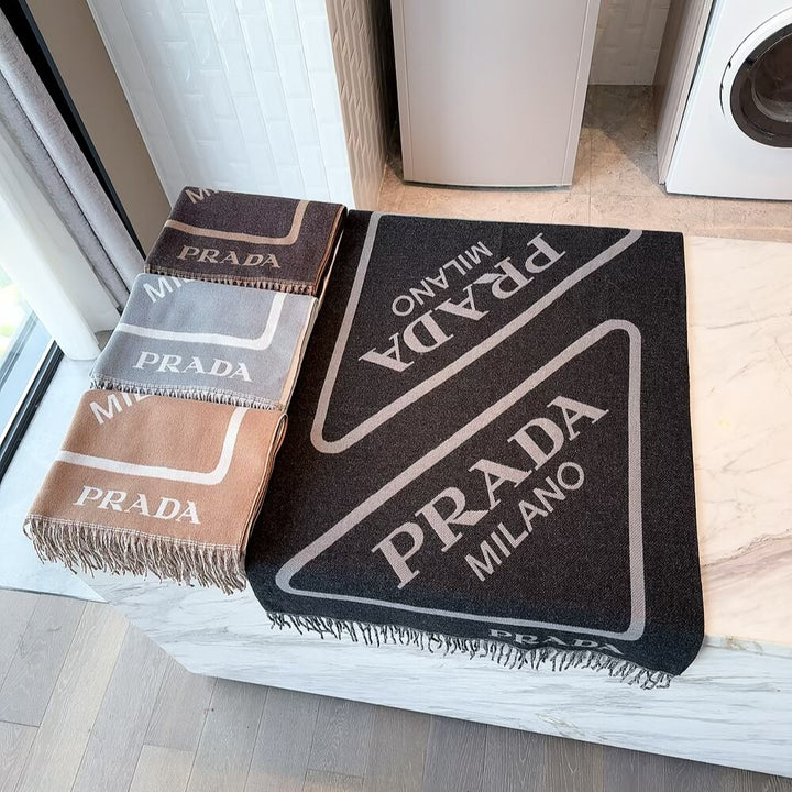 4-Color Autumn/Winter Triangle Logo Scarf