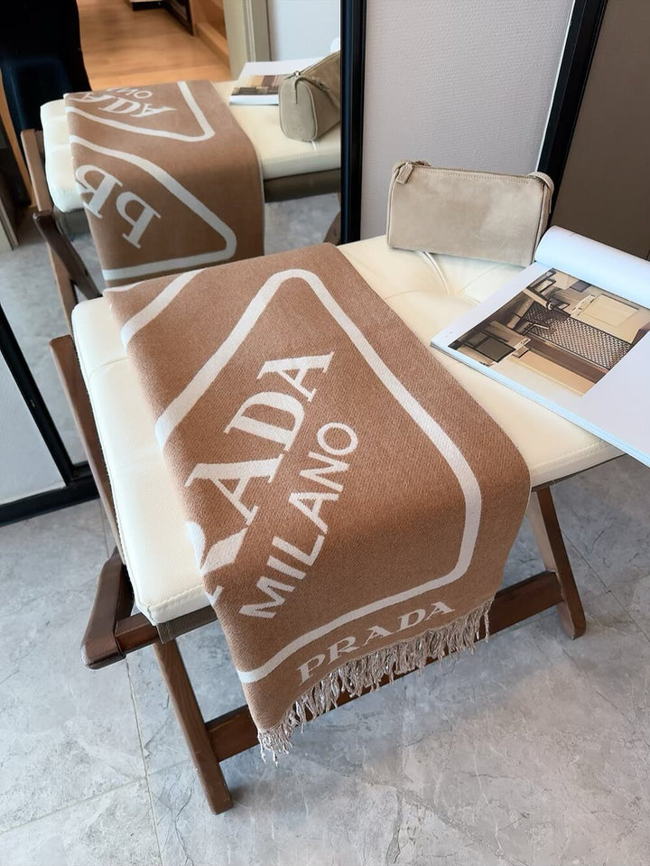 4-Color Autumn/Winter Triangle Logo Scarf