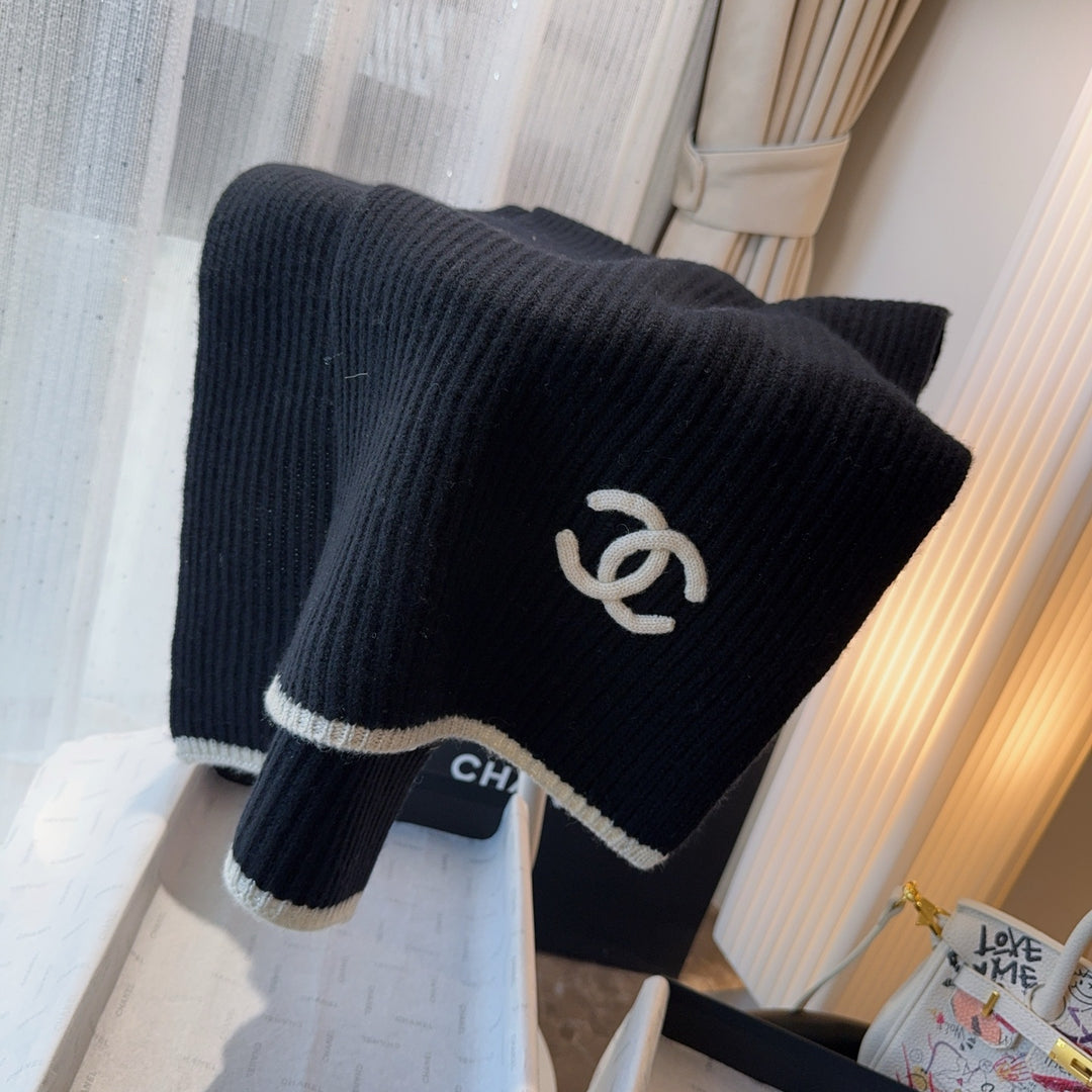 Fashion Embroidered Knit Scarf