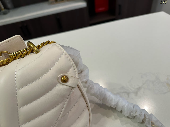 New Wave Pattern Flip-Top Chain Bag